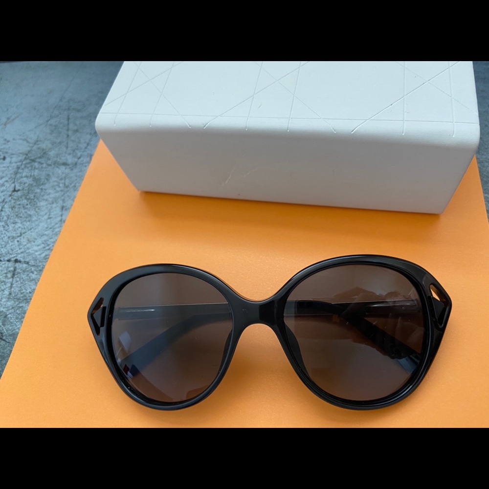 Dior cat eye sunglasses